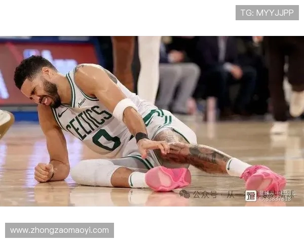 原创绝不摆烂！凯尔特人官方晒对阵快船时的赛场照与球迷分享