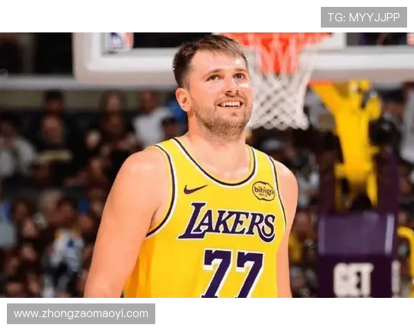 原创湖人最新动态：东契奇迎来二胎，保罗有望加盟，猛龙战出场名单公布